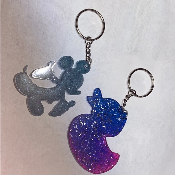 Mouse/ Duck resin keychains! can add names for $3 - Picture 1 of 3